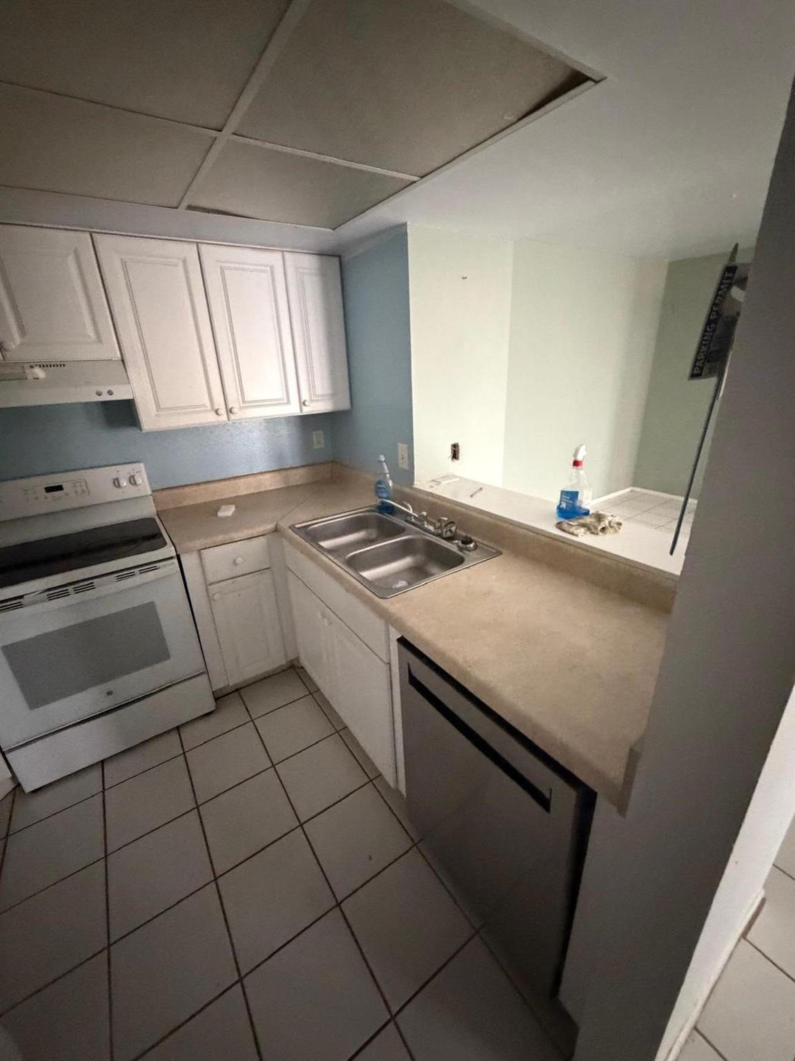 MIDPORT PLACE I A CONDO - Residential