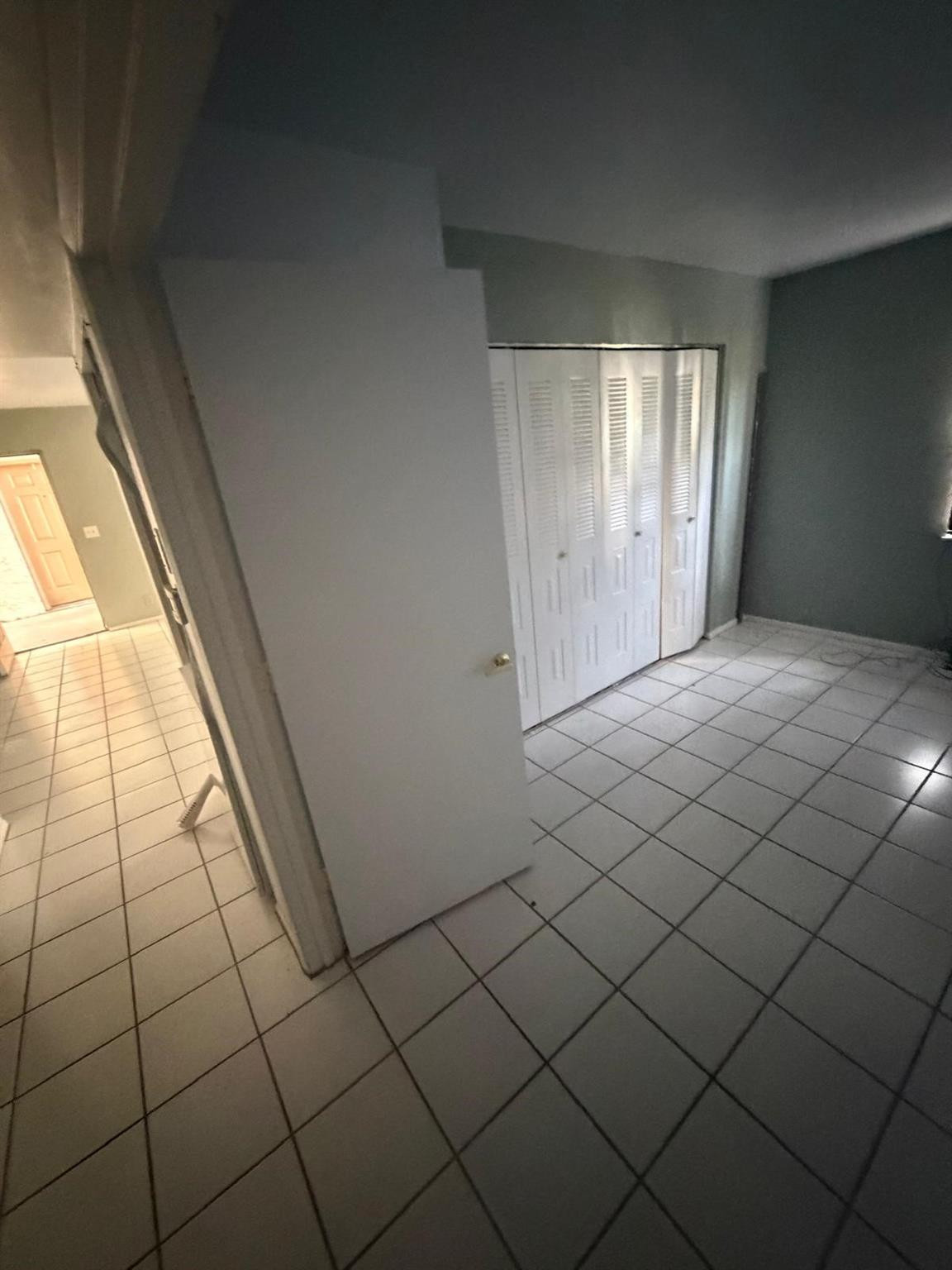 MIDPORT PLACE I A CONDO - Residential