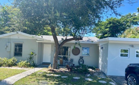 Tiny photo for 904 SE 12th Street, Fort Lauderdale, FL 33316 (MLS # B26050581)