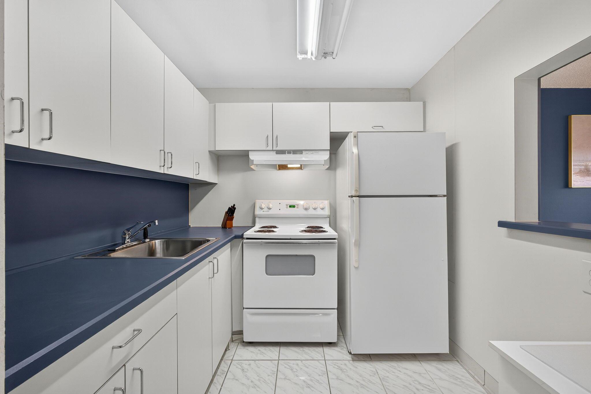 CENTURY VILLAGE - WINDSOR - Residential