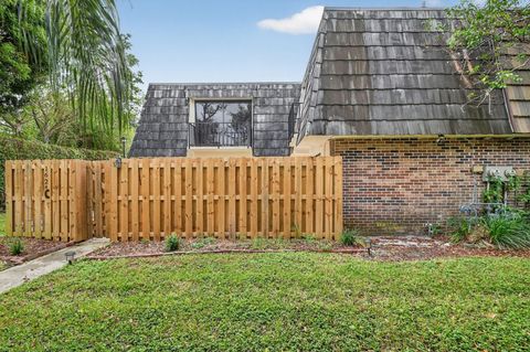 1624 Forest Lakes Cir C West Palm Beach FL 33406