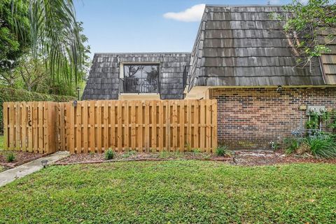 1624 Forest Lakes Circle C West Palm Beach FL 33406