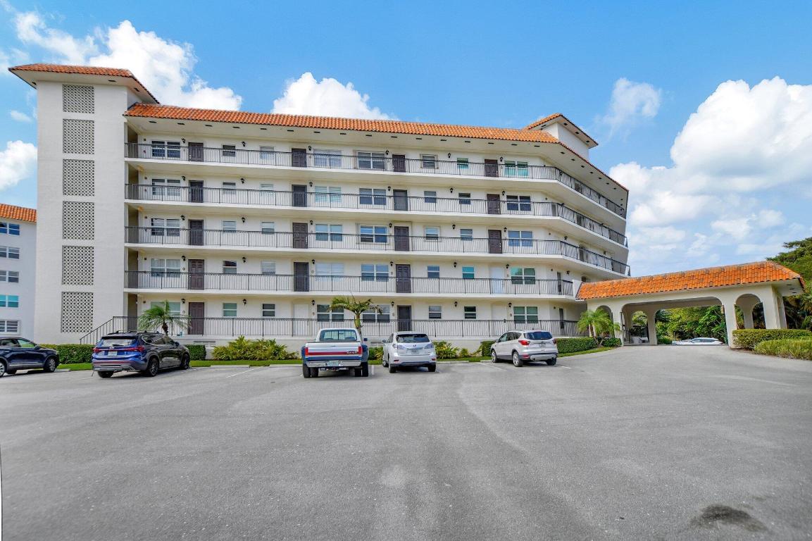 SAN REMO CONDO - Residential