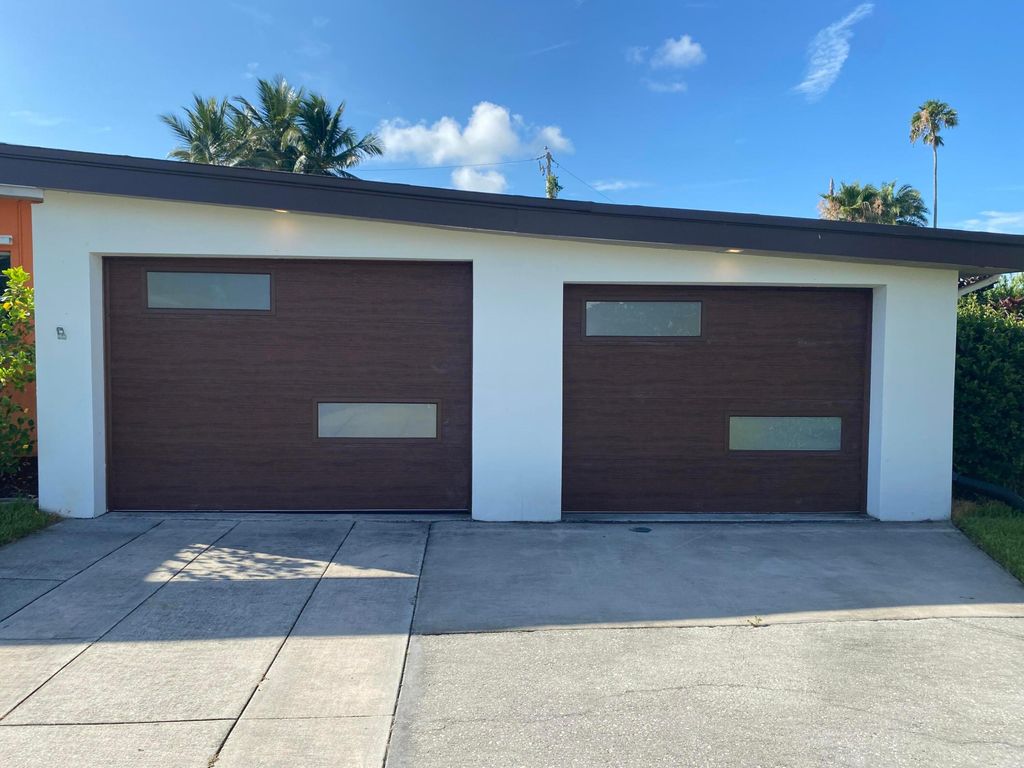 Photo of 403 21st Place SE, Vero Beach, FL 32962 (MLS # R11116334)