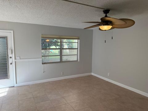 582 Flanders M Delray Beach FL 33484