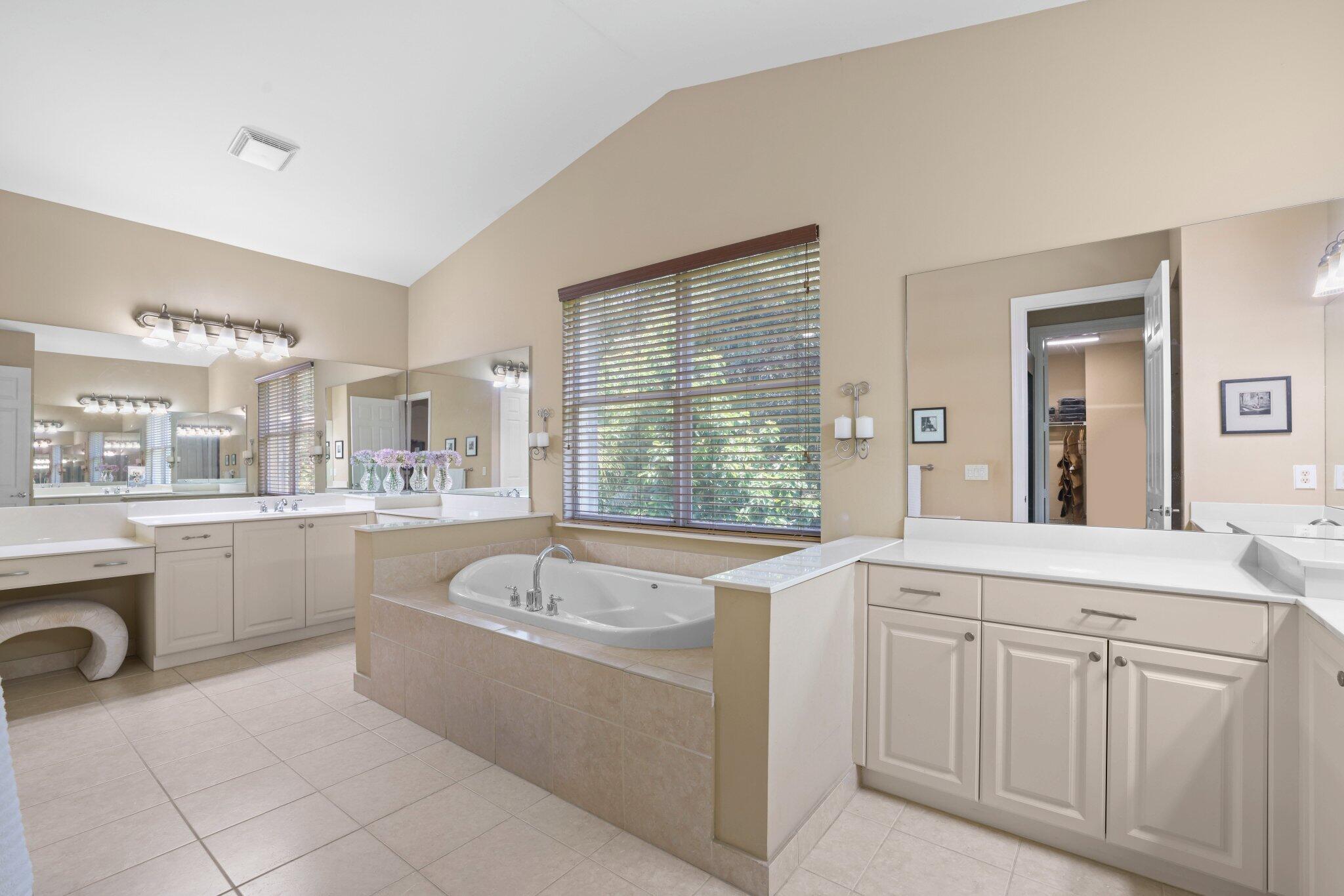 CANYON ISLES 3 - Residential
