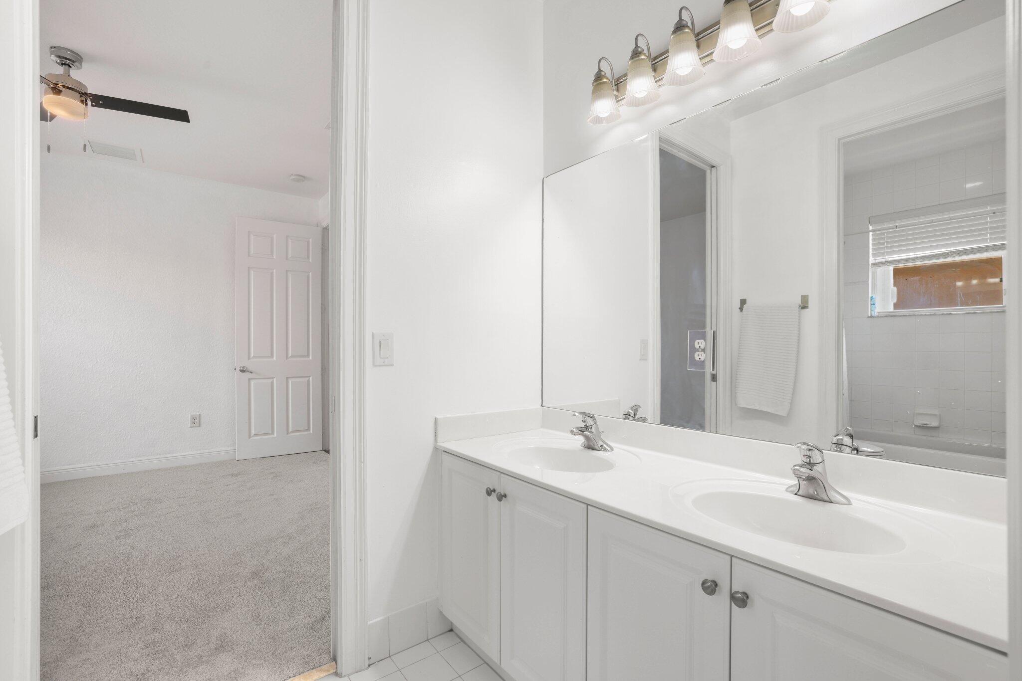 CANYON ISLES 3 - Residential