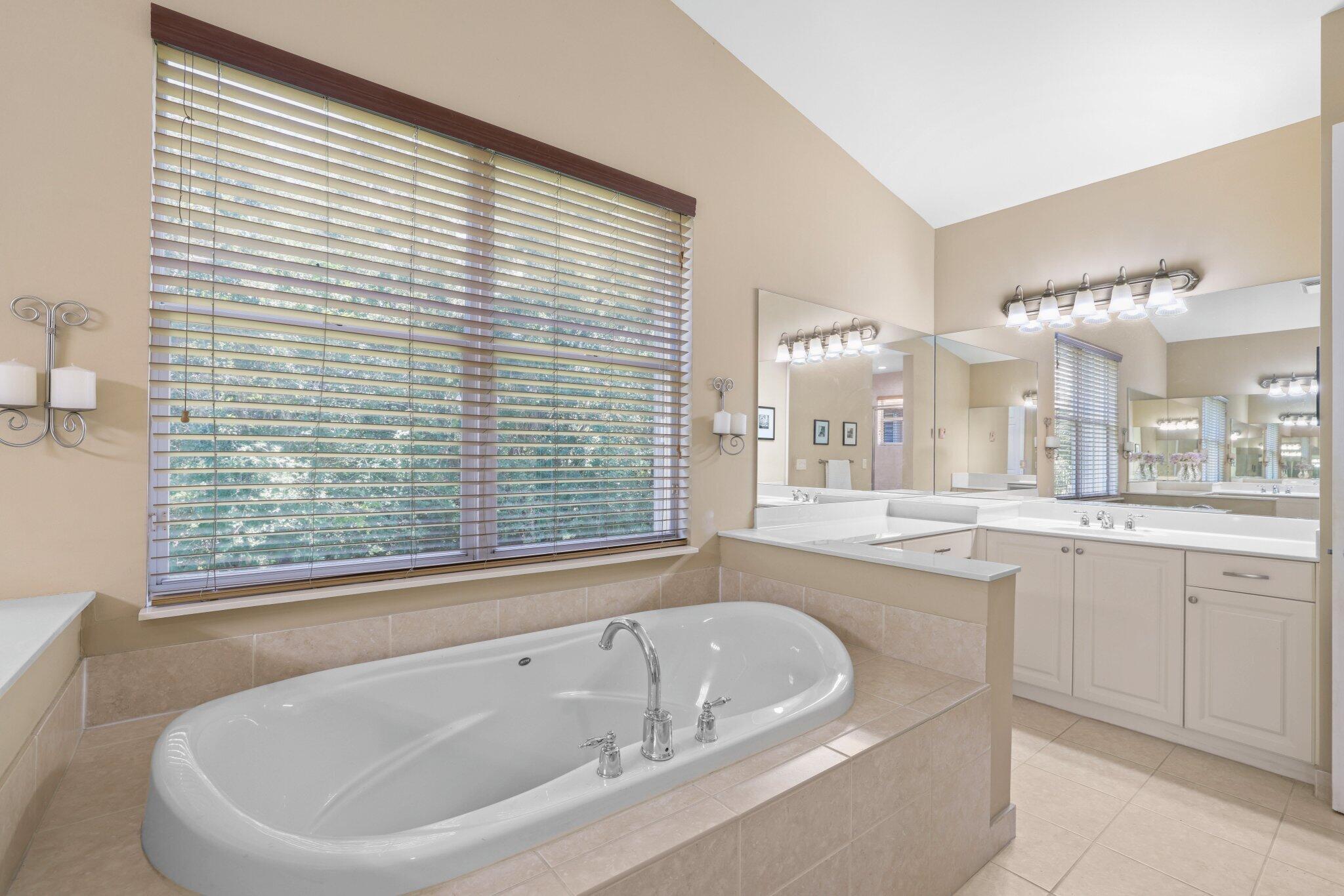 CANYON ISLES 3 - Residential