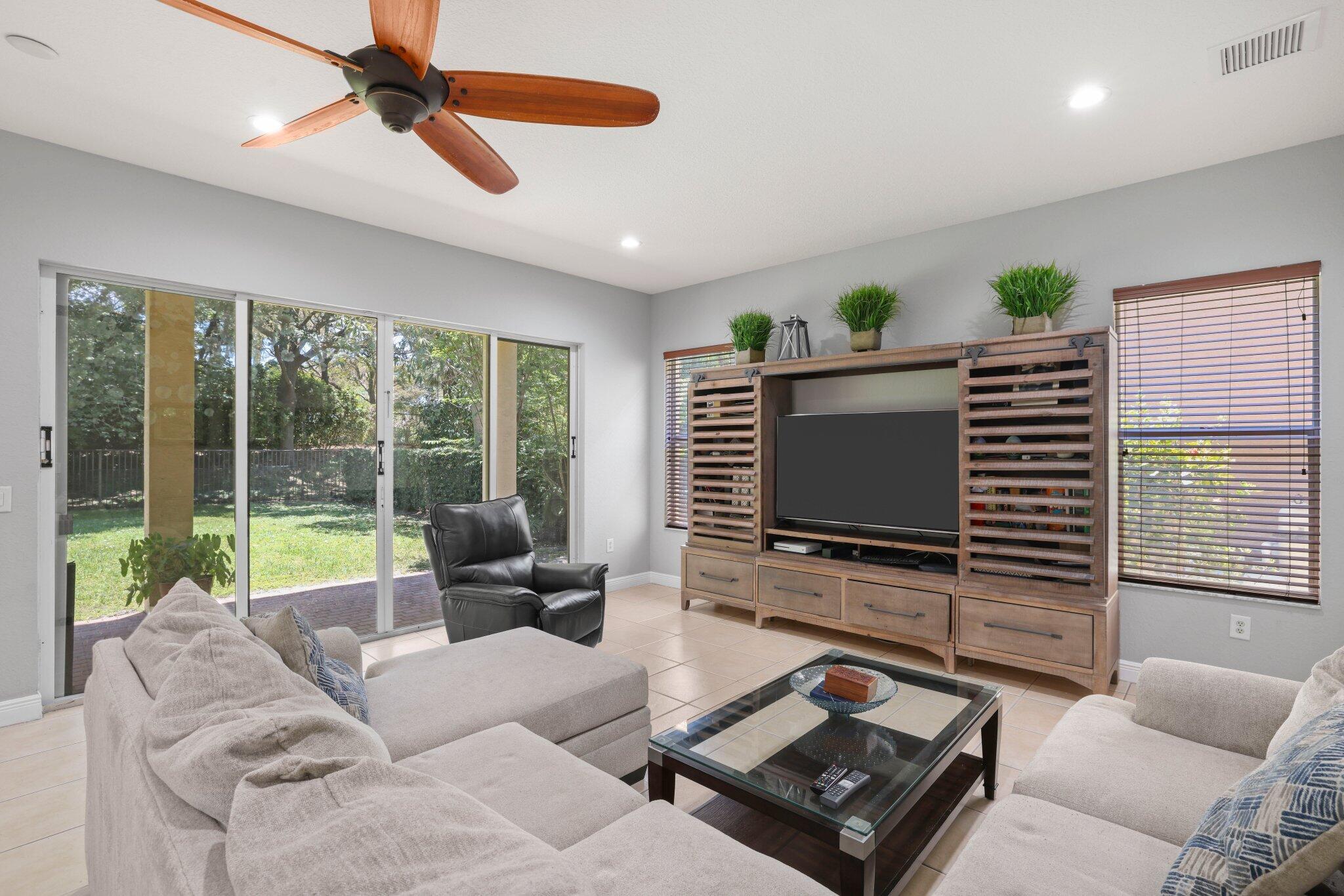 CANYON ISLES 3 - Residential