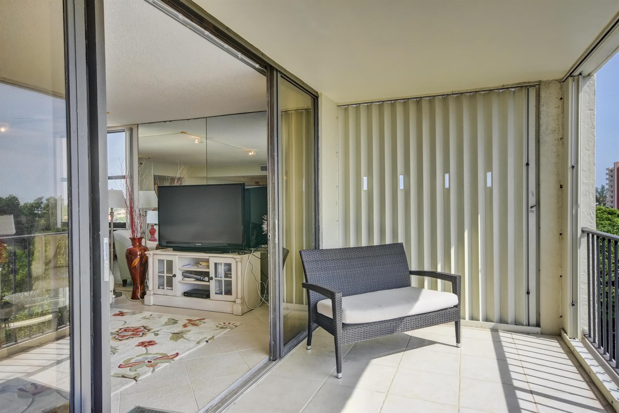 CARRON HOUSE CONDO - Residential Lease