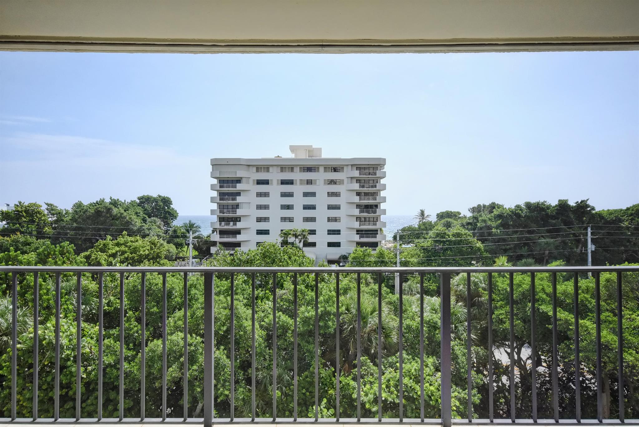 CARRON HOUSE CONDO - Residential Lease