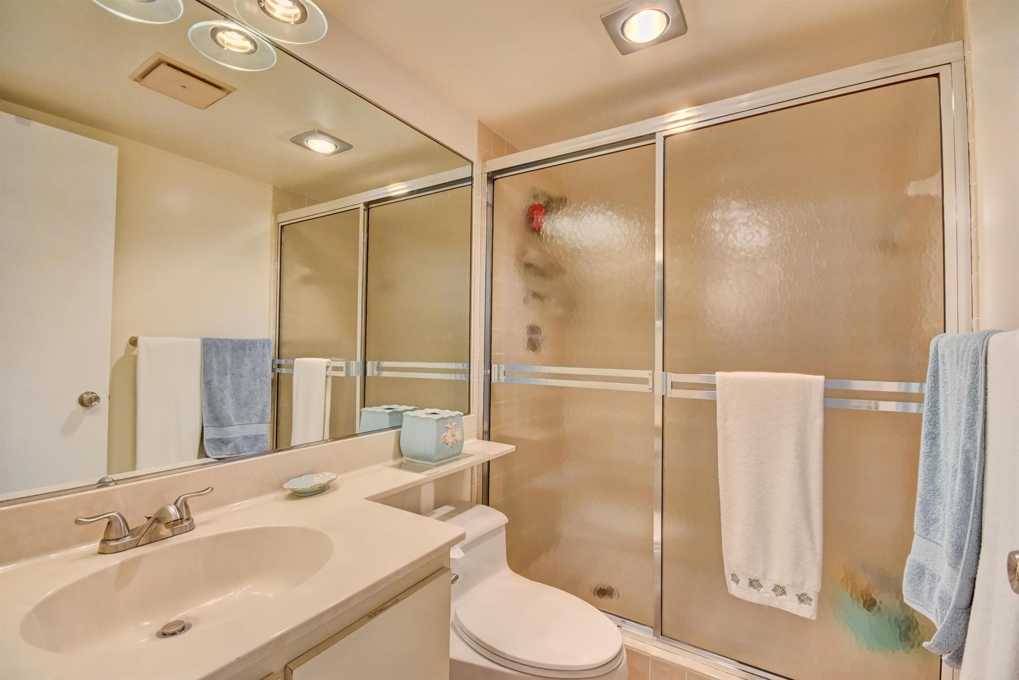 CARRON HOUSE CONDO - Residential Lease