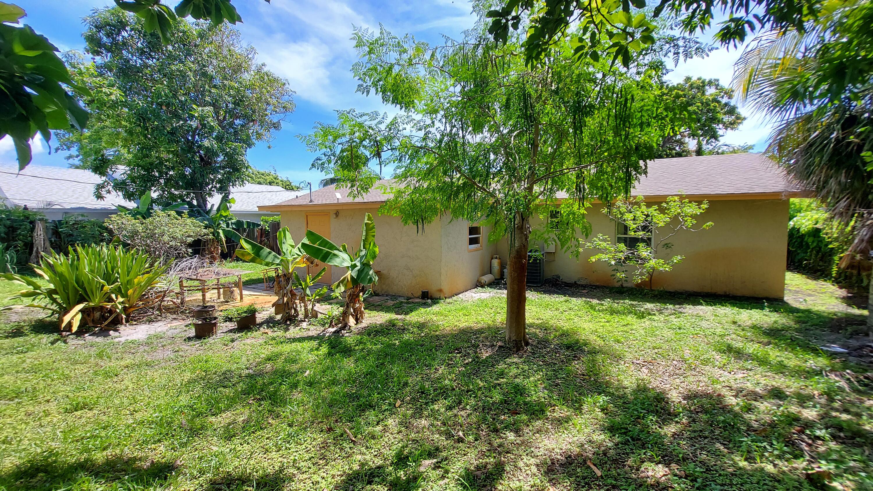 LINNS ADD TO OSCEOLA PARK - Residential