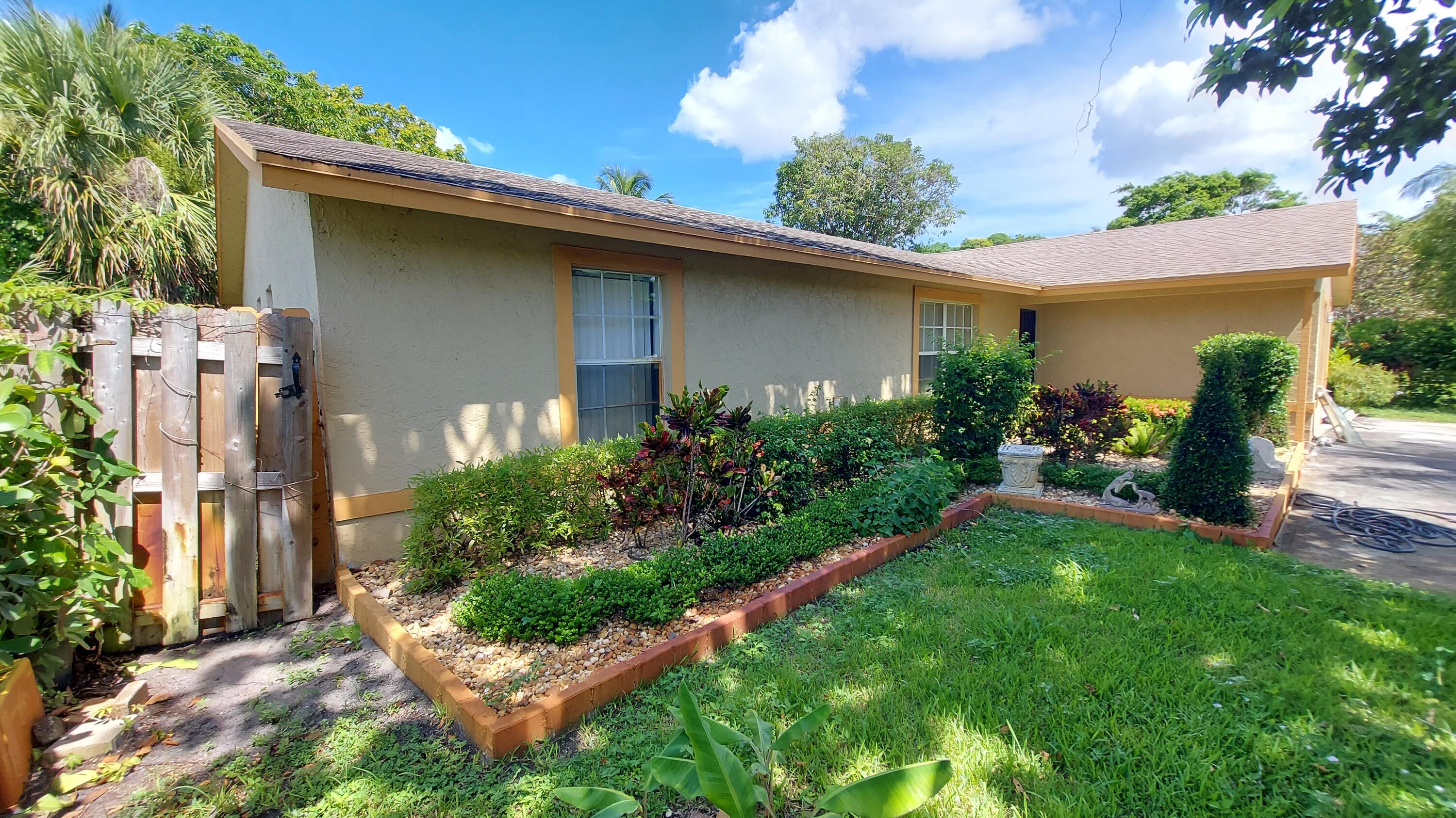 LINNS ADD TO OSCEOLA PARK - Residential