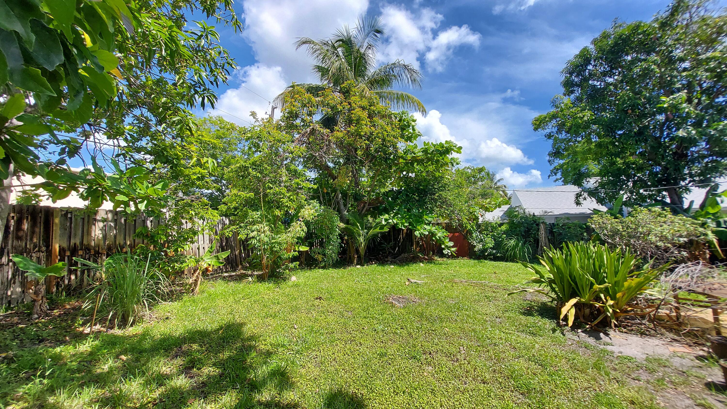 LINNS ADD TO OSCEOLA PARK - Residential