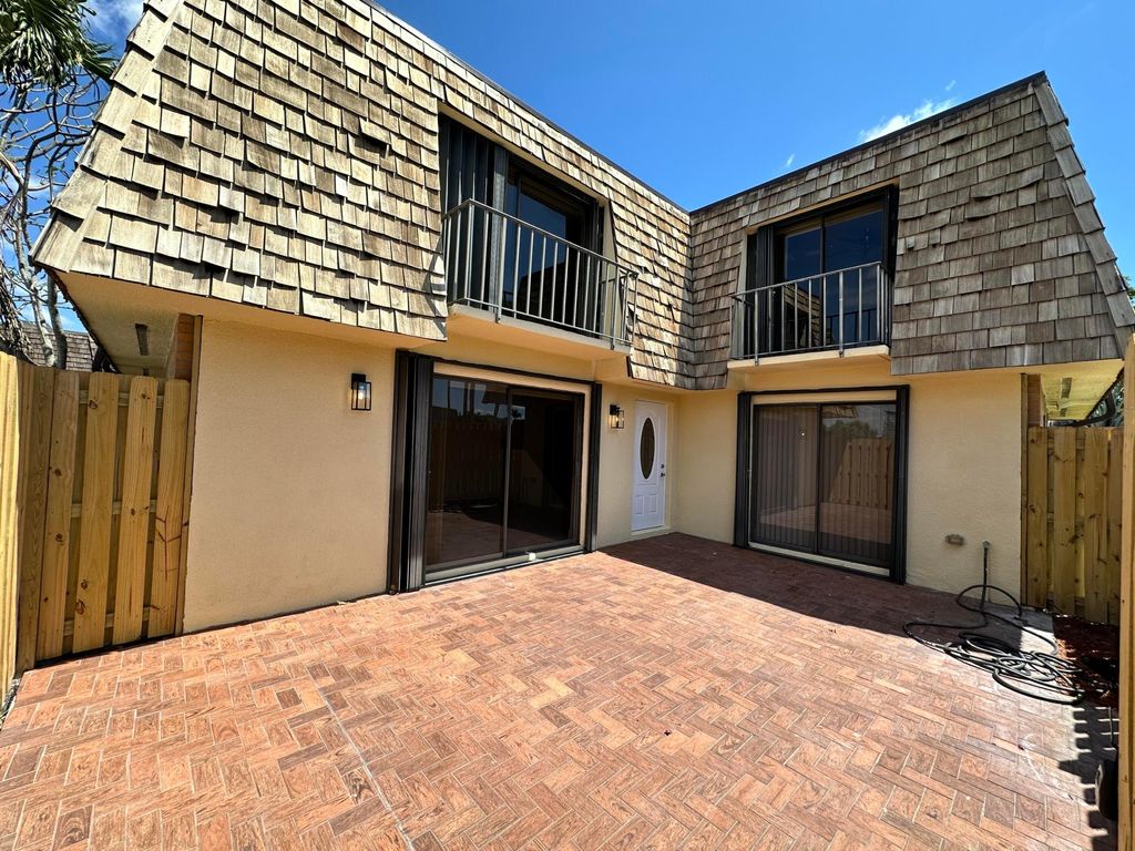 Photo of 97 Lake Arbor Drive, Palm Springs, FL 33461 (MLS # R10978496)