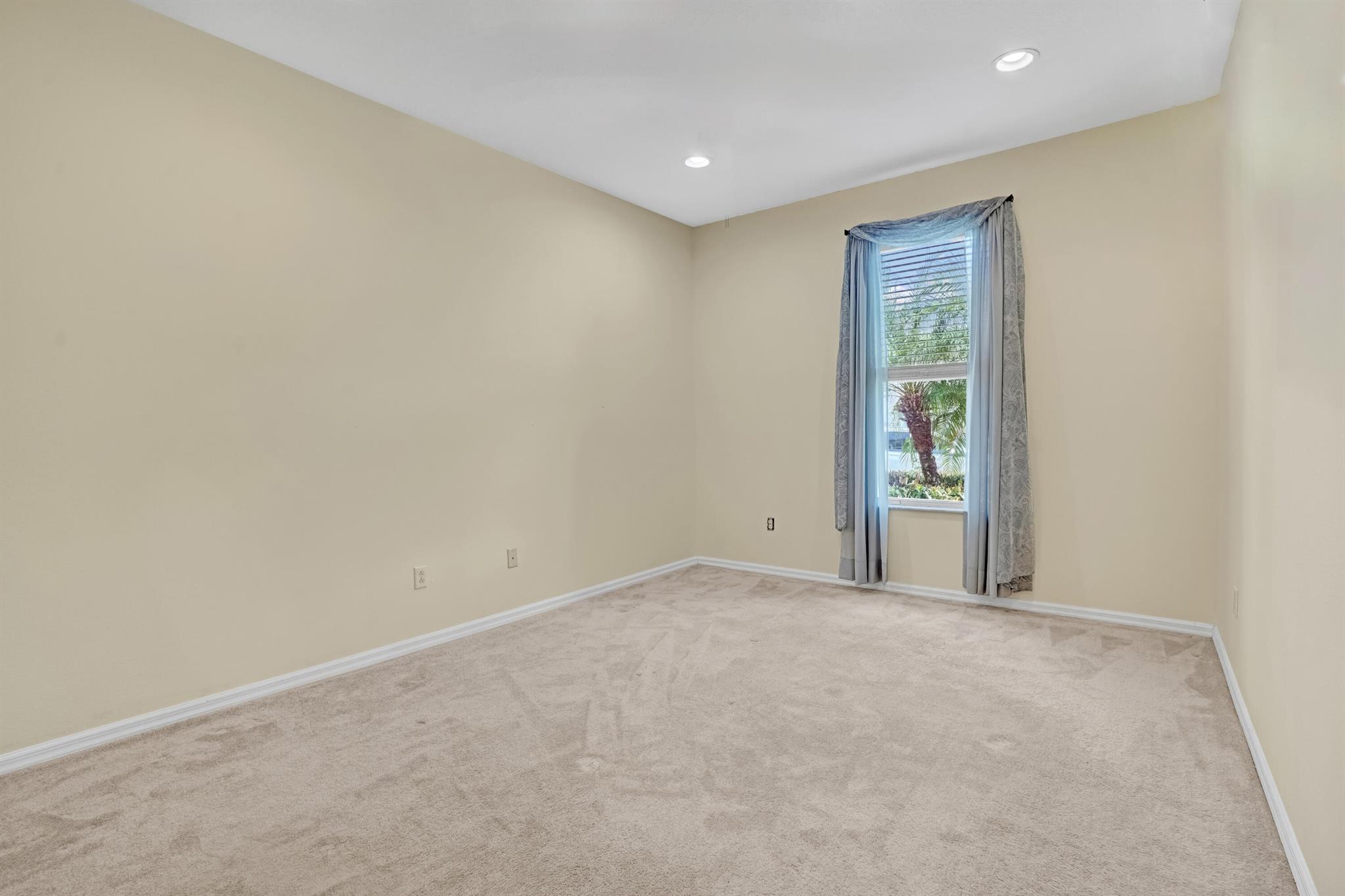 LAKEFOREST POINTE REPLAT - Residential