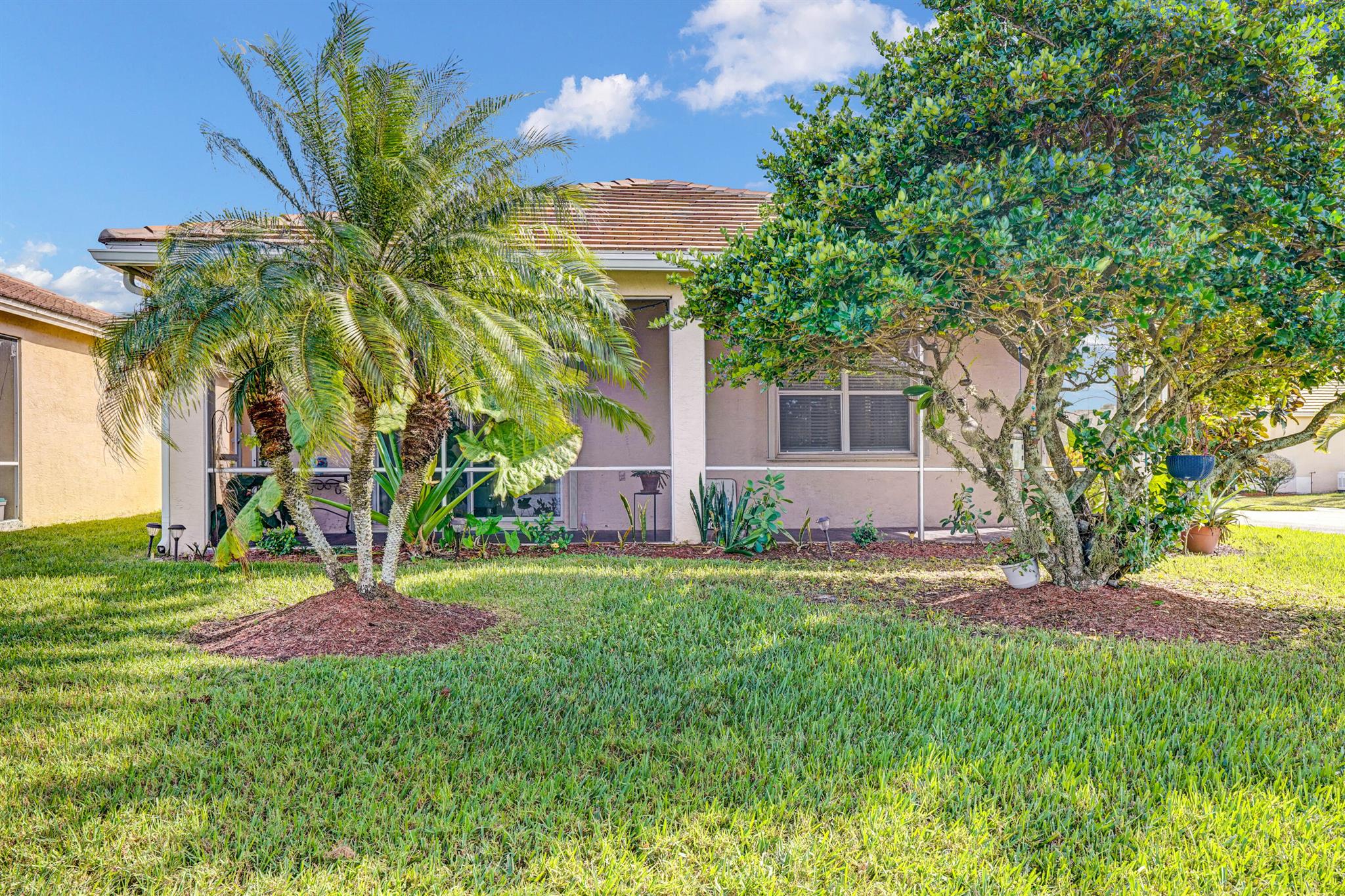 LAKEFOREST POINTE REPLAT - Residential