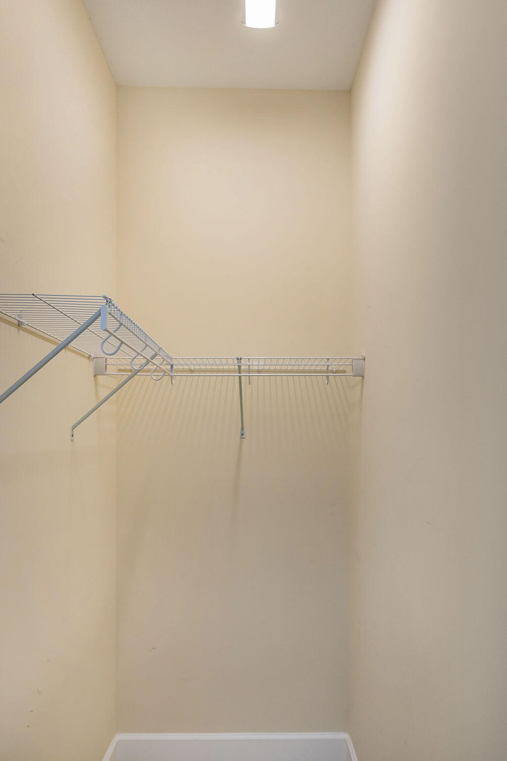 MEADOWS OF WESTLAKE - Residential Lease