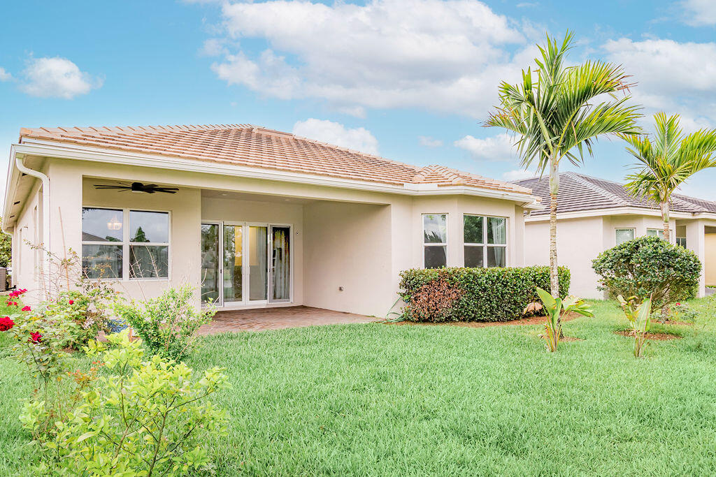 MEADOWS OF WESTLAKE - Residential Lease