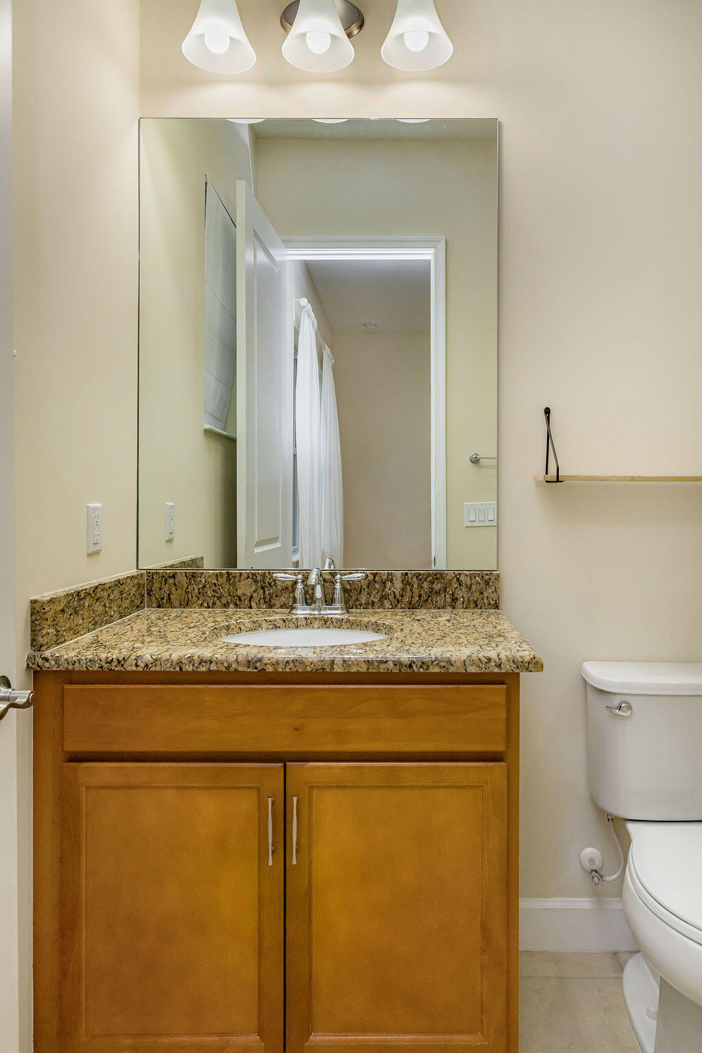 MEADOWS OF WESTLAKE - Residential Lease