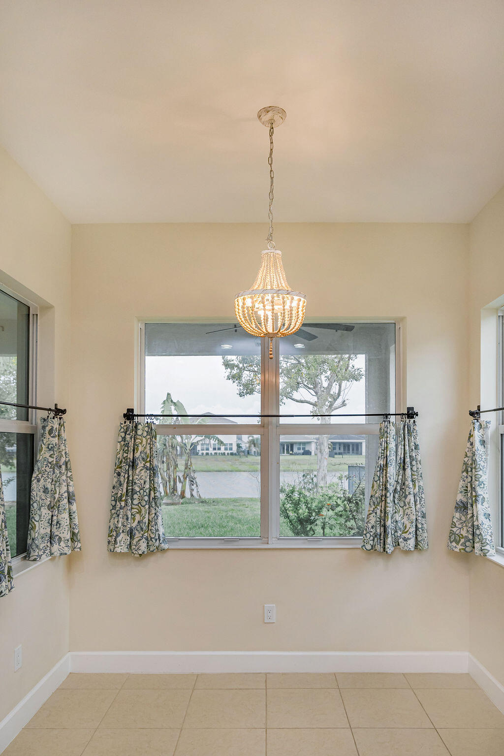 MEADOWS OF WESTLAKE - Residential Lease