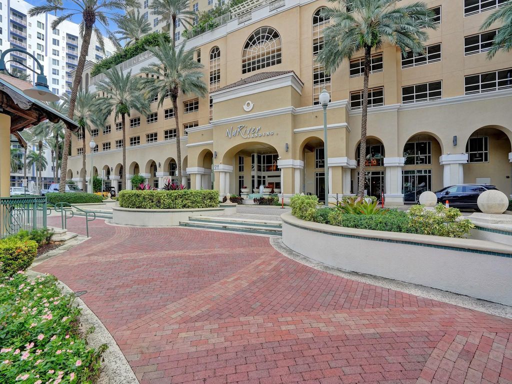 Photo of 511 SE 5th Avenue #1415, Fort Lauderdale, FL 33301 (MLS # F10551736)