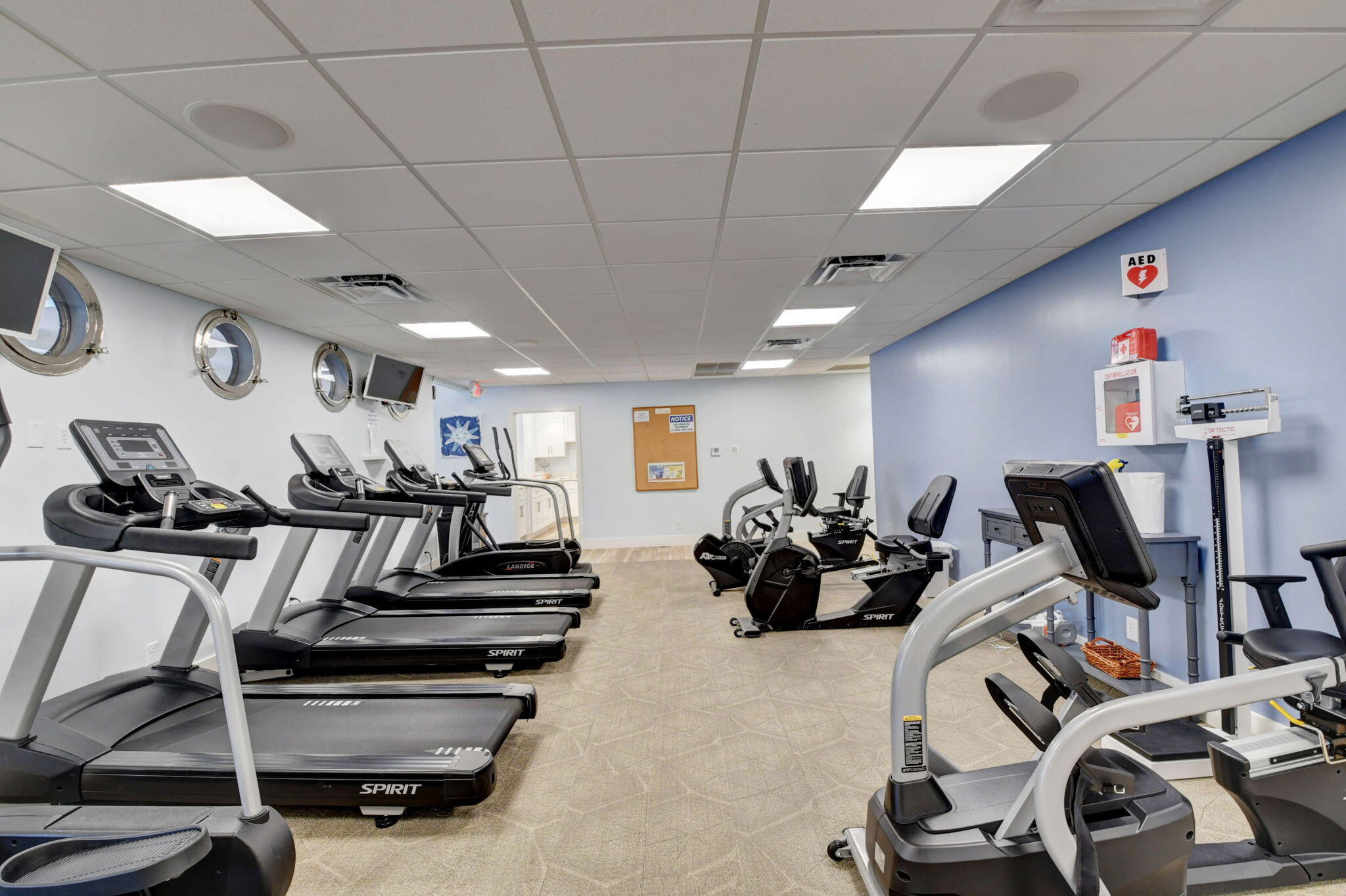 TROPIC BAY CONDO - Residential Lease