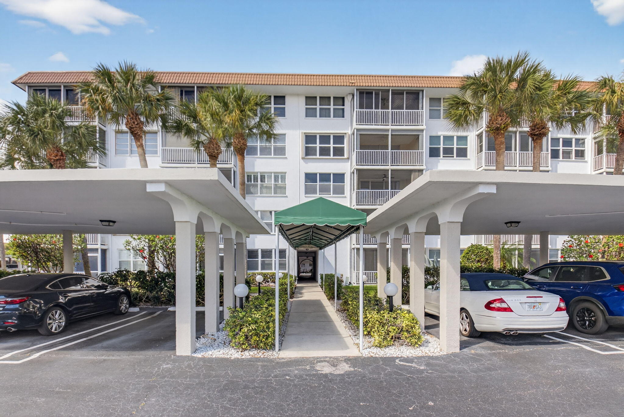 TROPIC BAY CONDO - Residential Lease