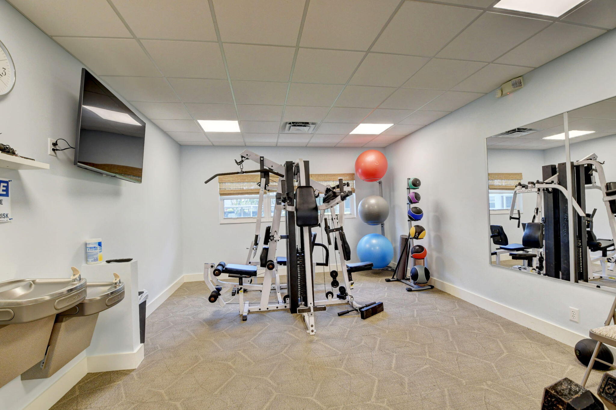 TROPIC BAY CONDO - Residential Lease