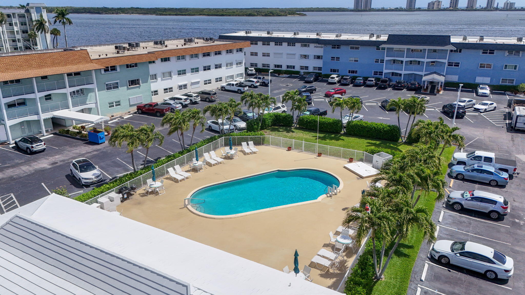 SHORE CLUB APTS B & C CONDO - Residential