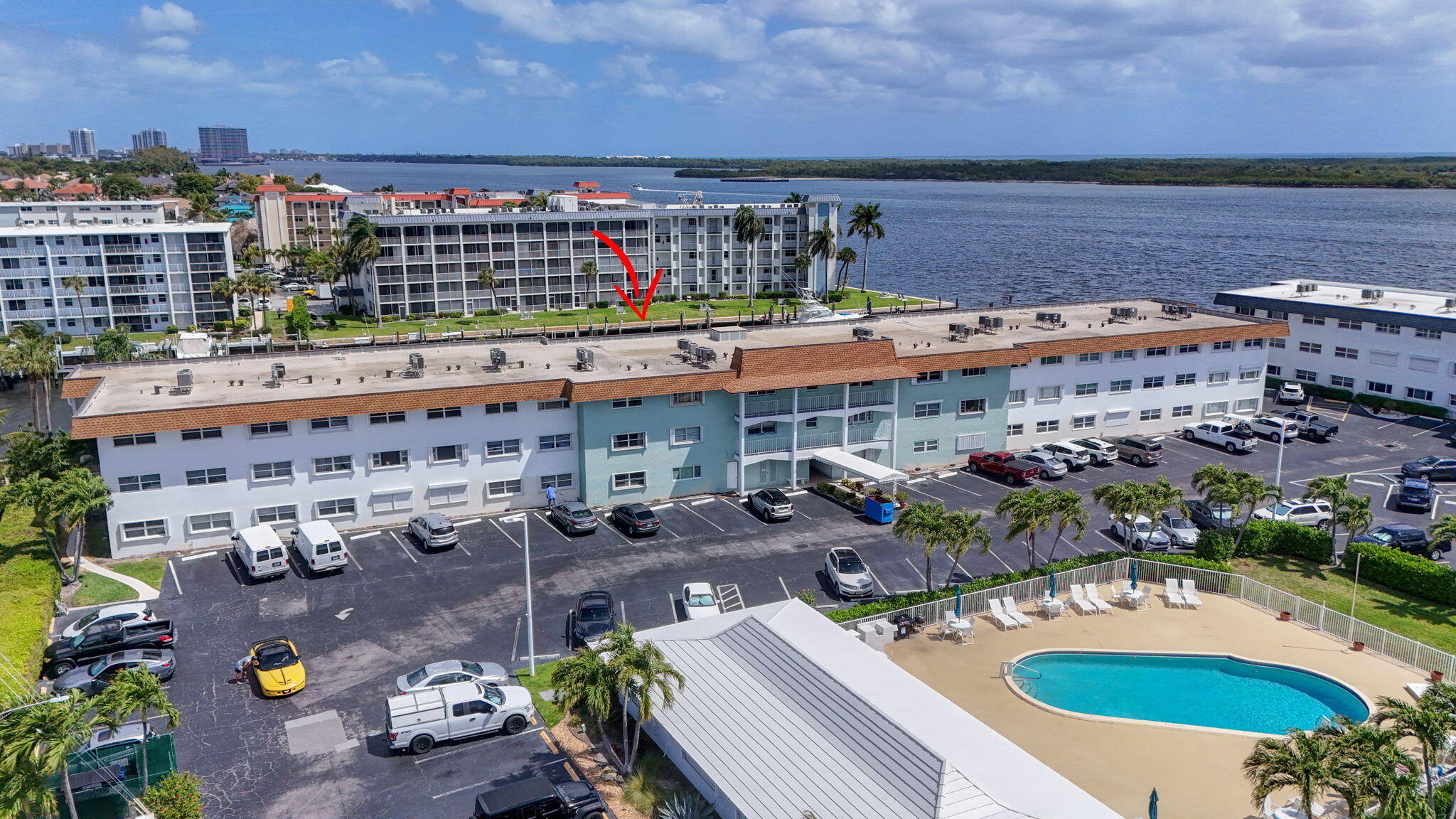 SHORE CLUB APTS B & C CONDO - Residential