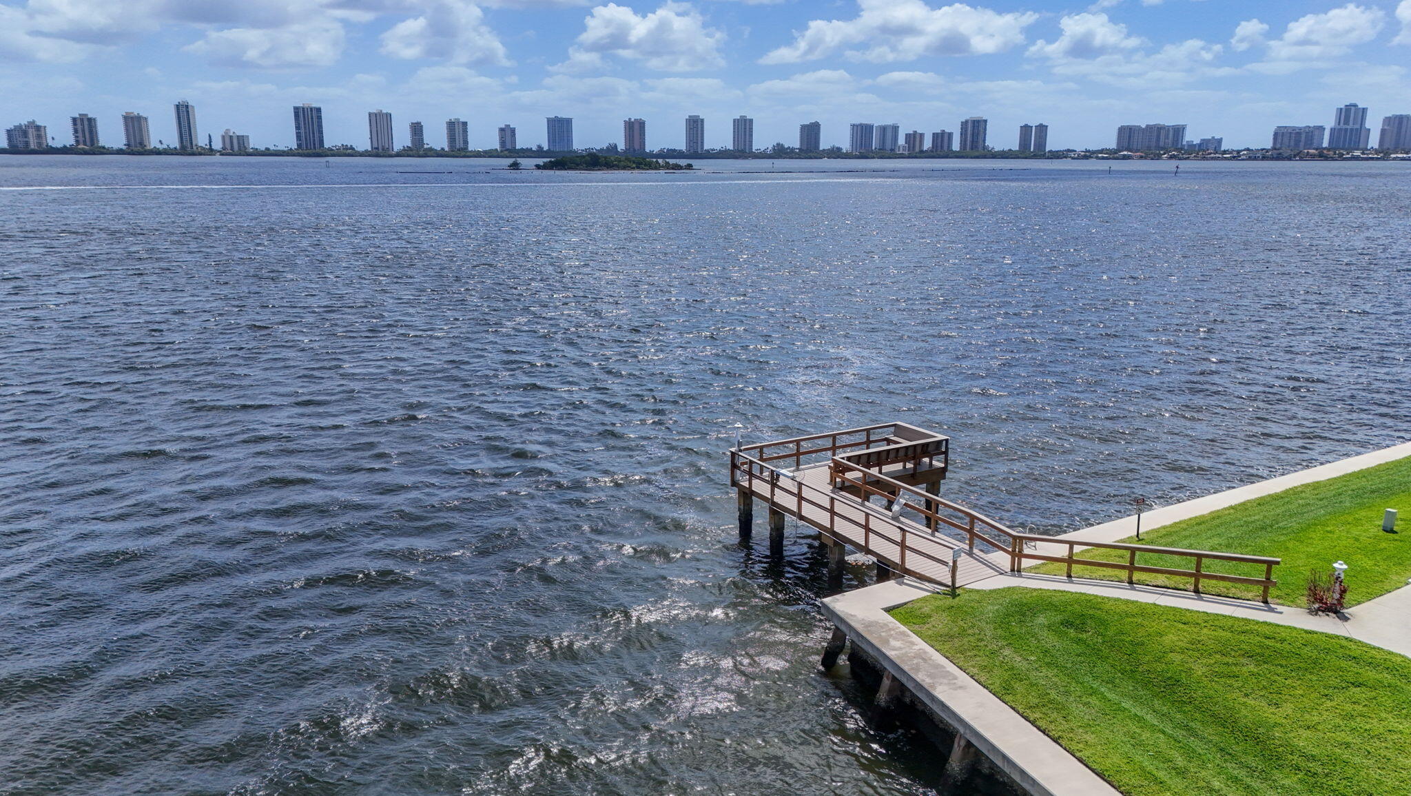 SHORE CLUB APTS B & C CONDO - Residential