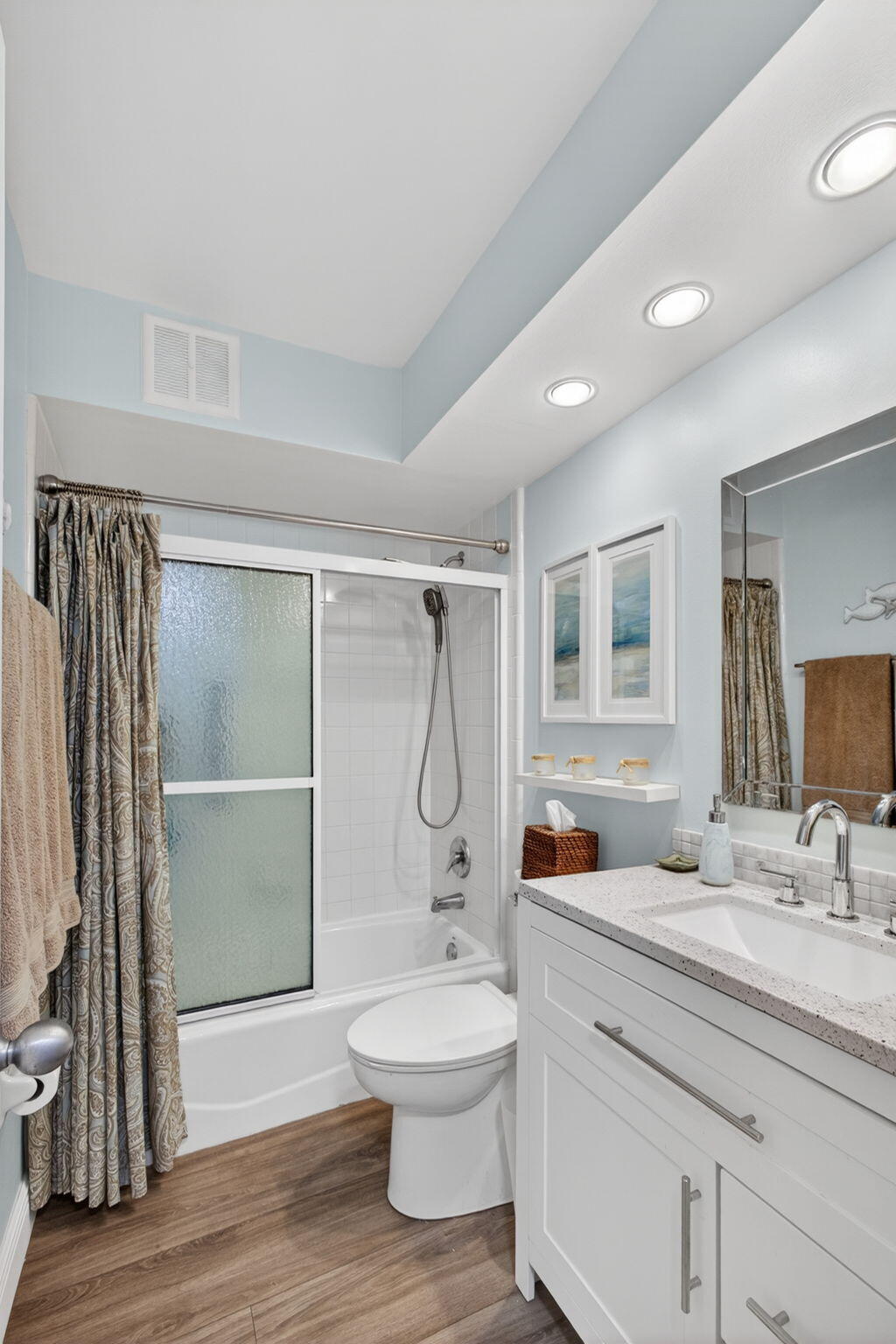 SHORE CLUB APTS B & C CONDO - Residential