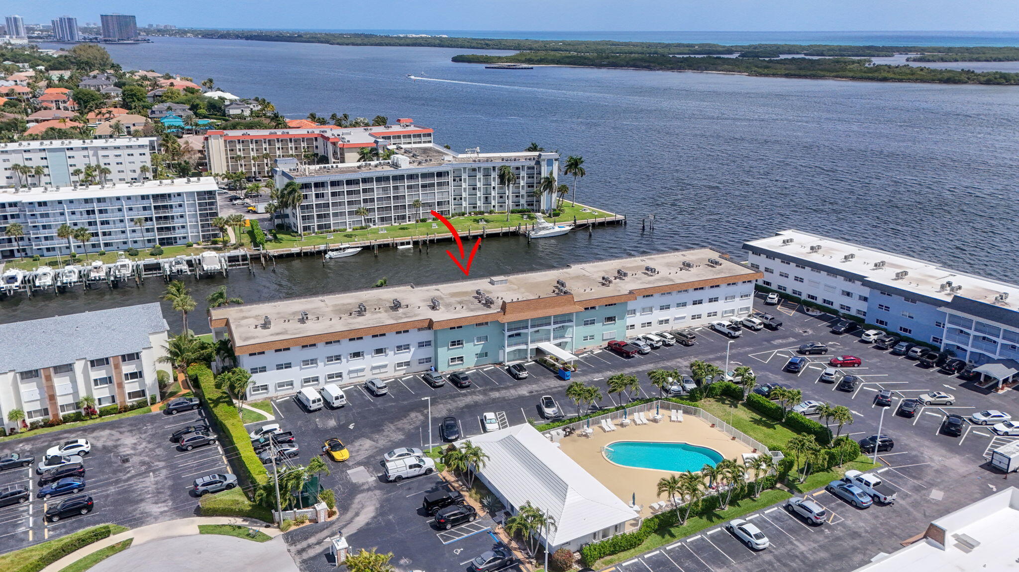 SHORE CLUB APTS B & C CONDO - Residential