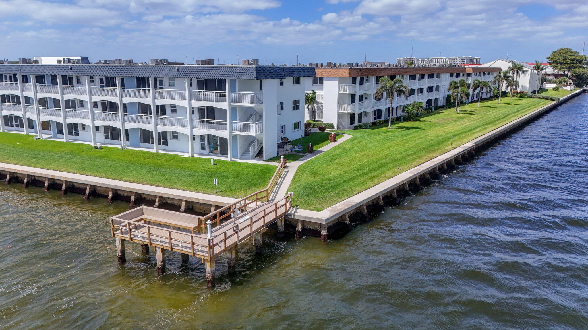 SHORE CLUB APTS B & C CONDO - Residential