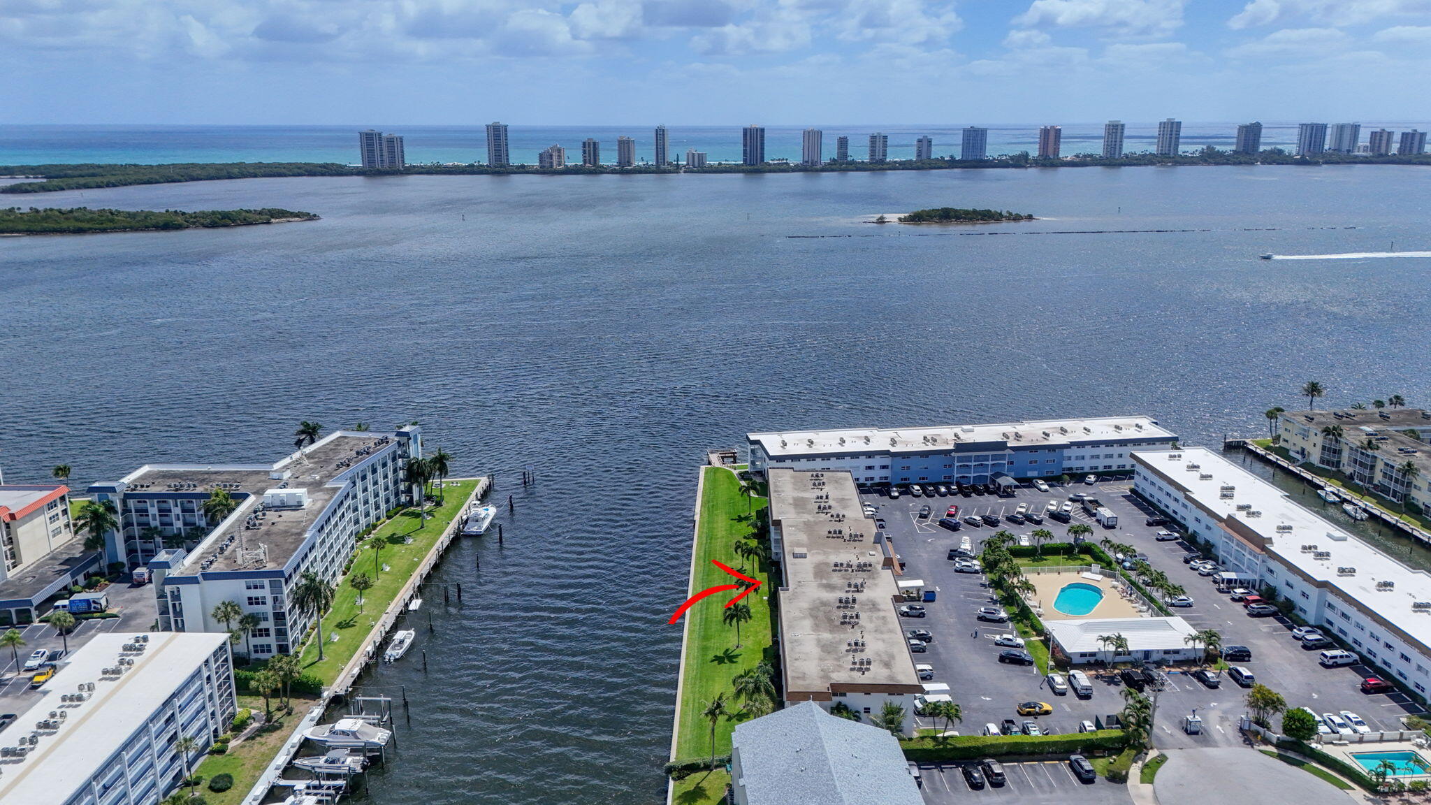 SHORE CLUB APTS B & C CONDO - Residential