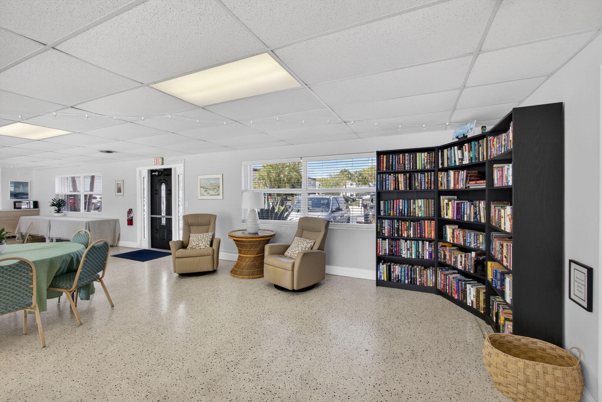 SHORE CLUB APTS B & C CONDO - Residential