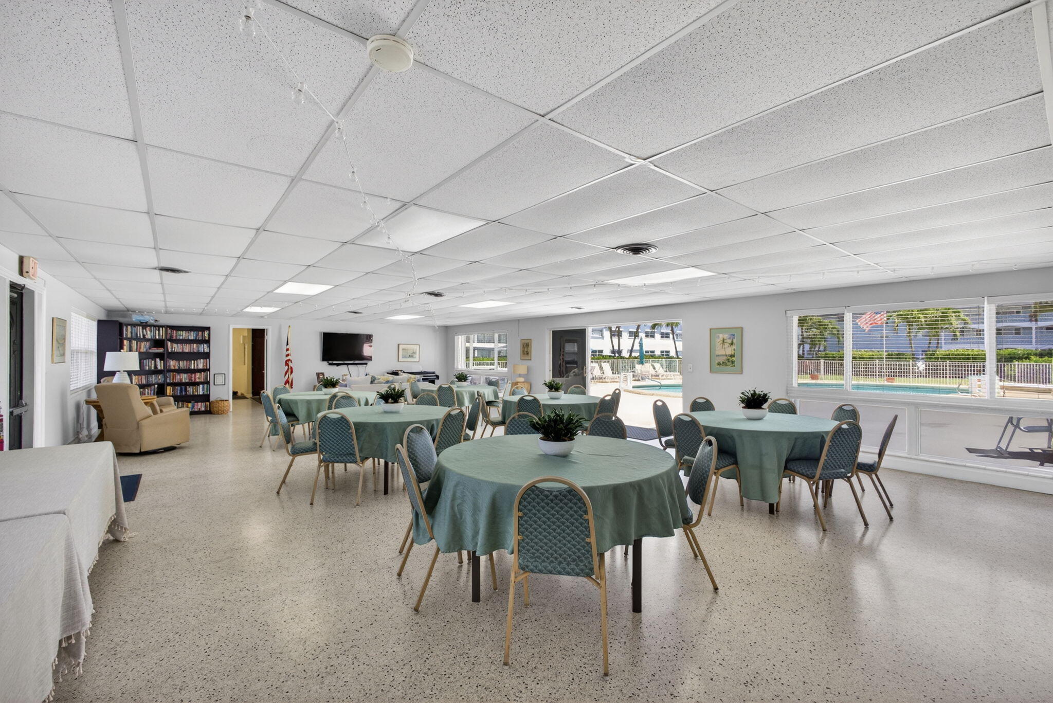 SHORE CLUB APTS B & C CONDO - Residential