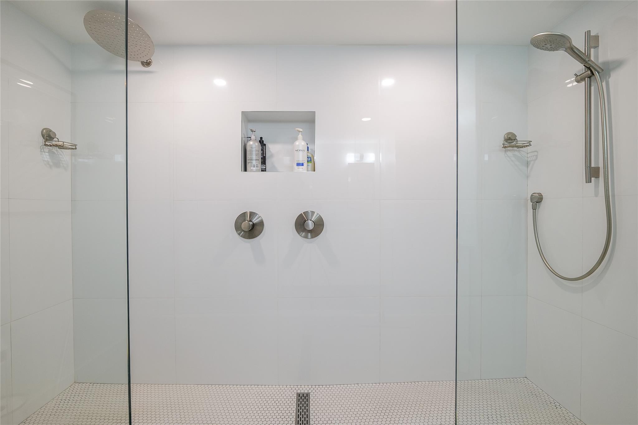 ENVIRON TOWERS - Residential