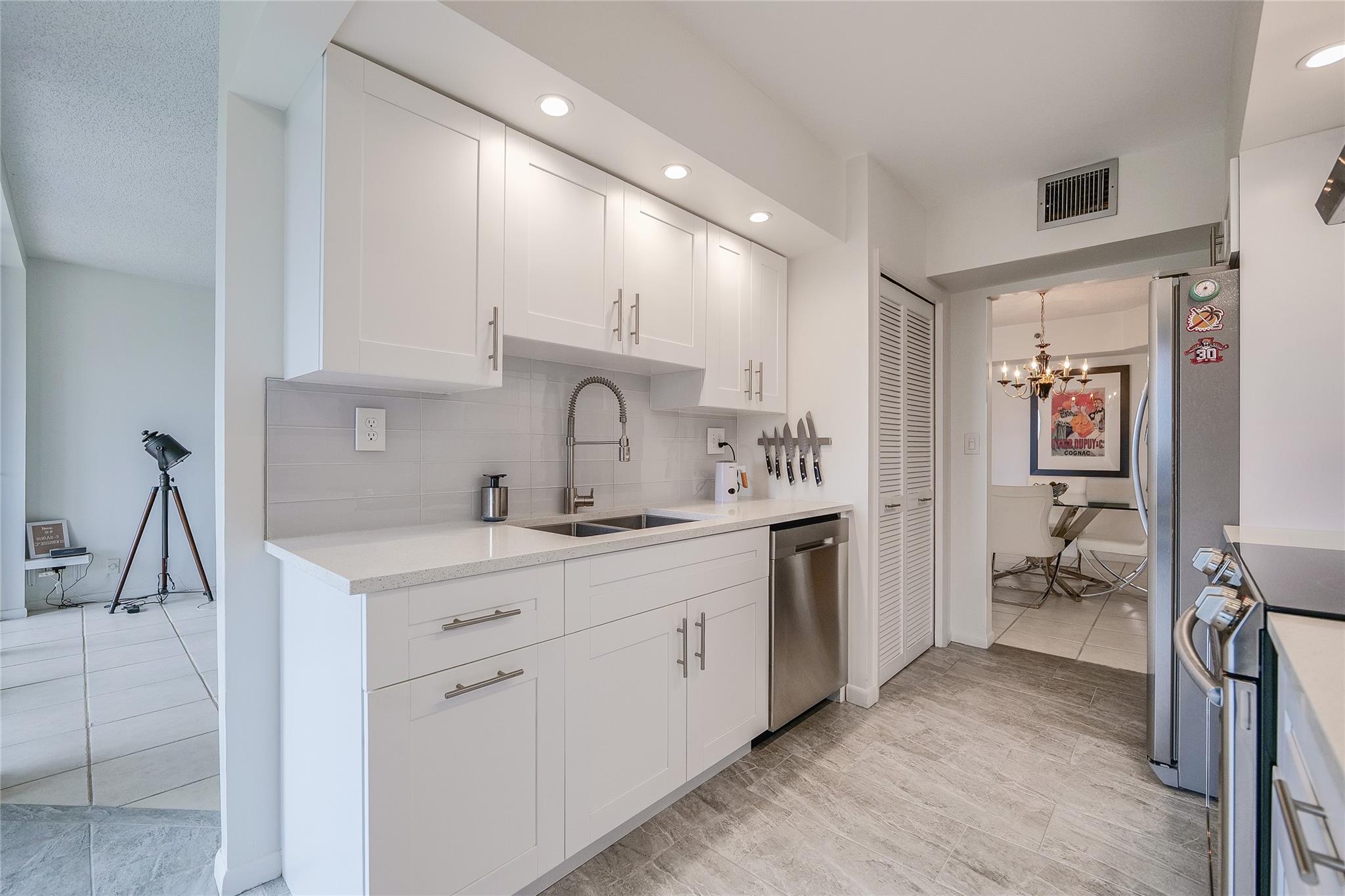 ENVIRON TOWERS - Residential