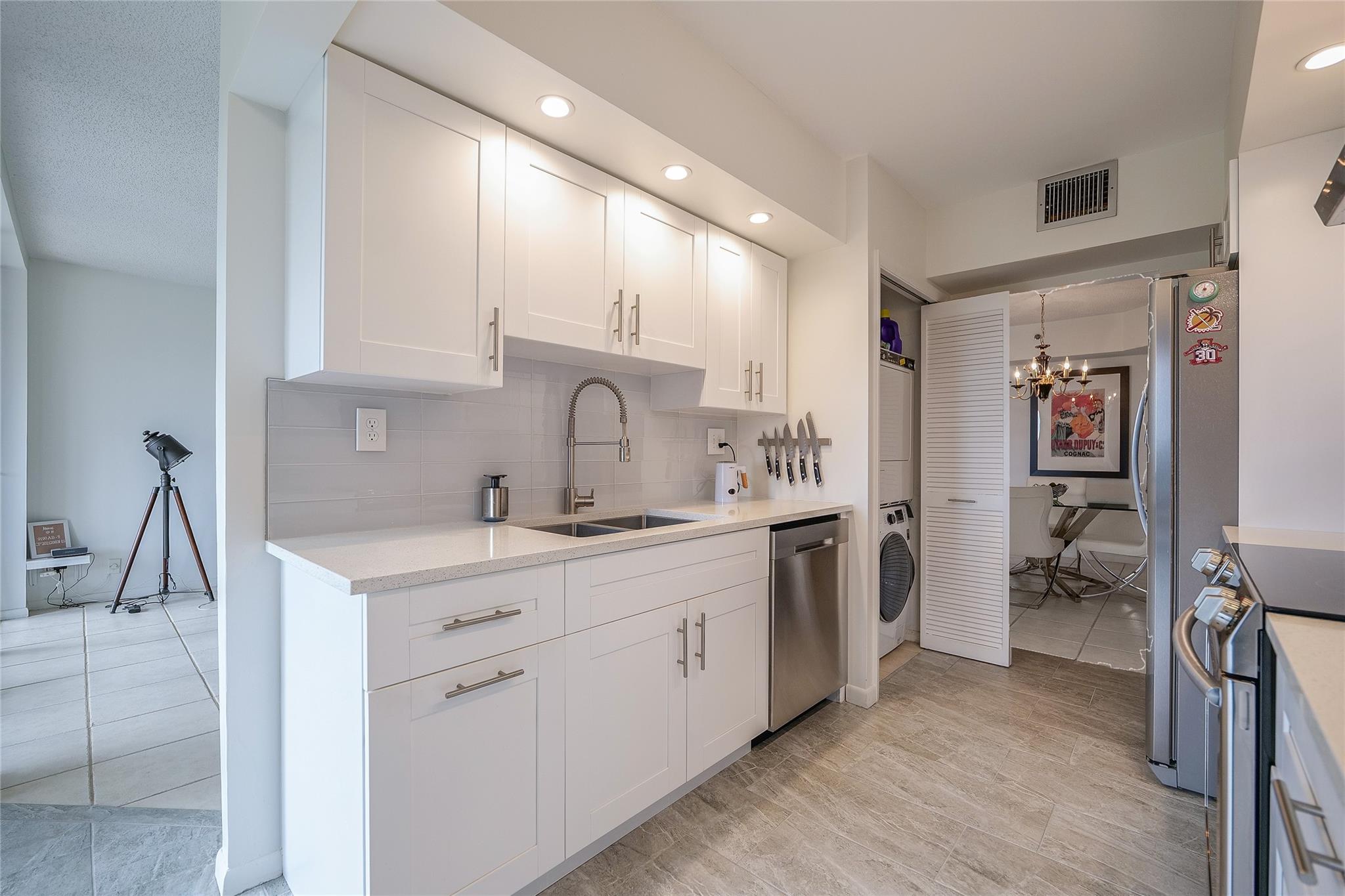 ENVIRON TOWERS - Residential