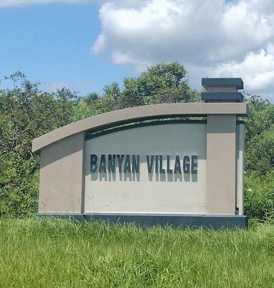 PORT LABELLE UNIT 10 - Land