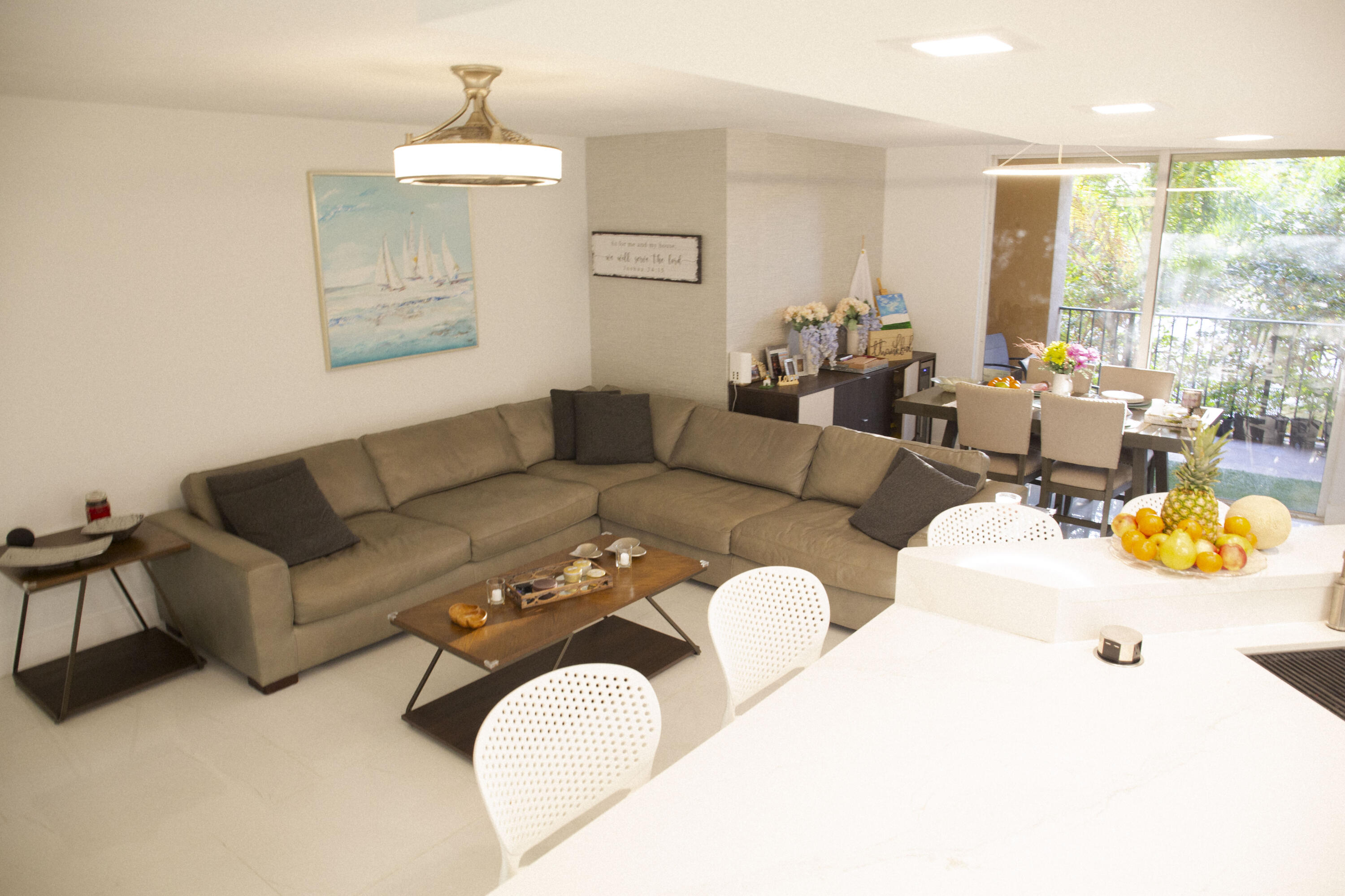 HYPOLUXOS MARINERS CAY CONDO - Residential