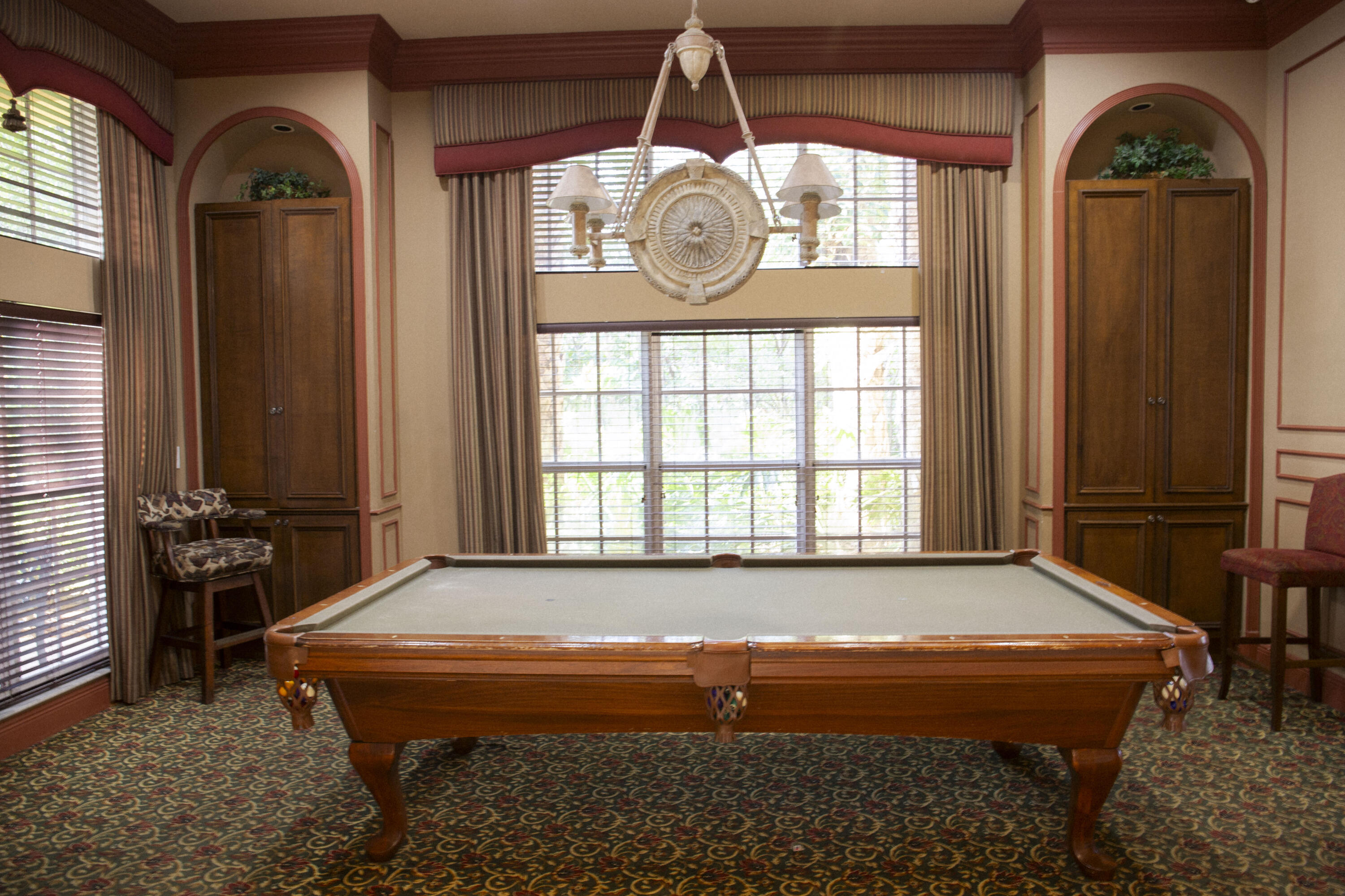 HYPOLUXOS MARINERS CAY CONDO - Residential