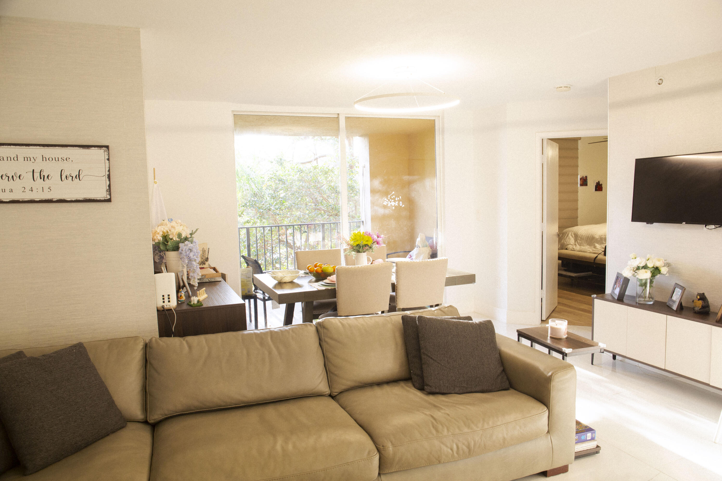 HYPOLUXOS MARINERS CAY CONDO - Residential