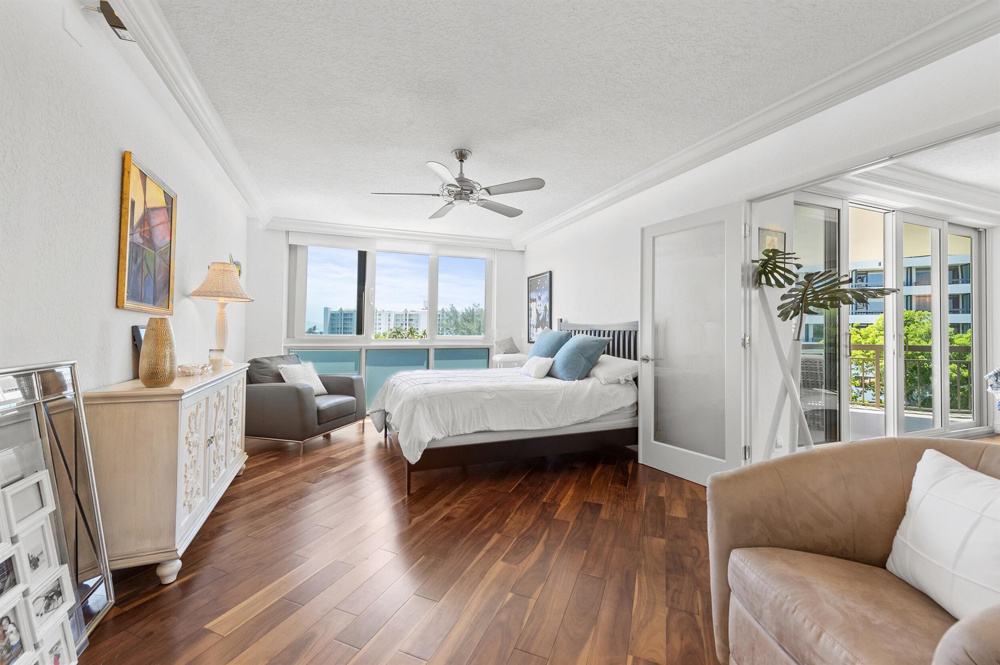 CARLTON CONDO - Residential Lease