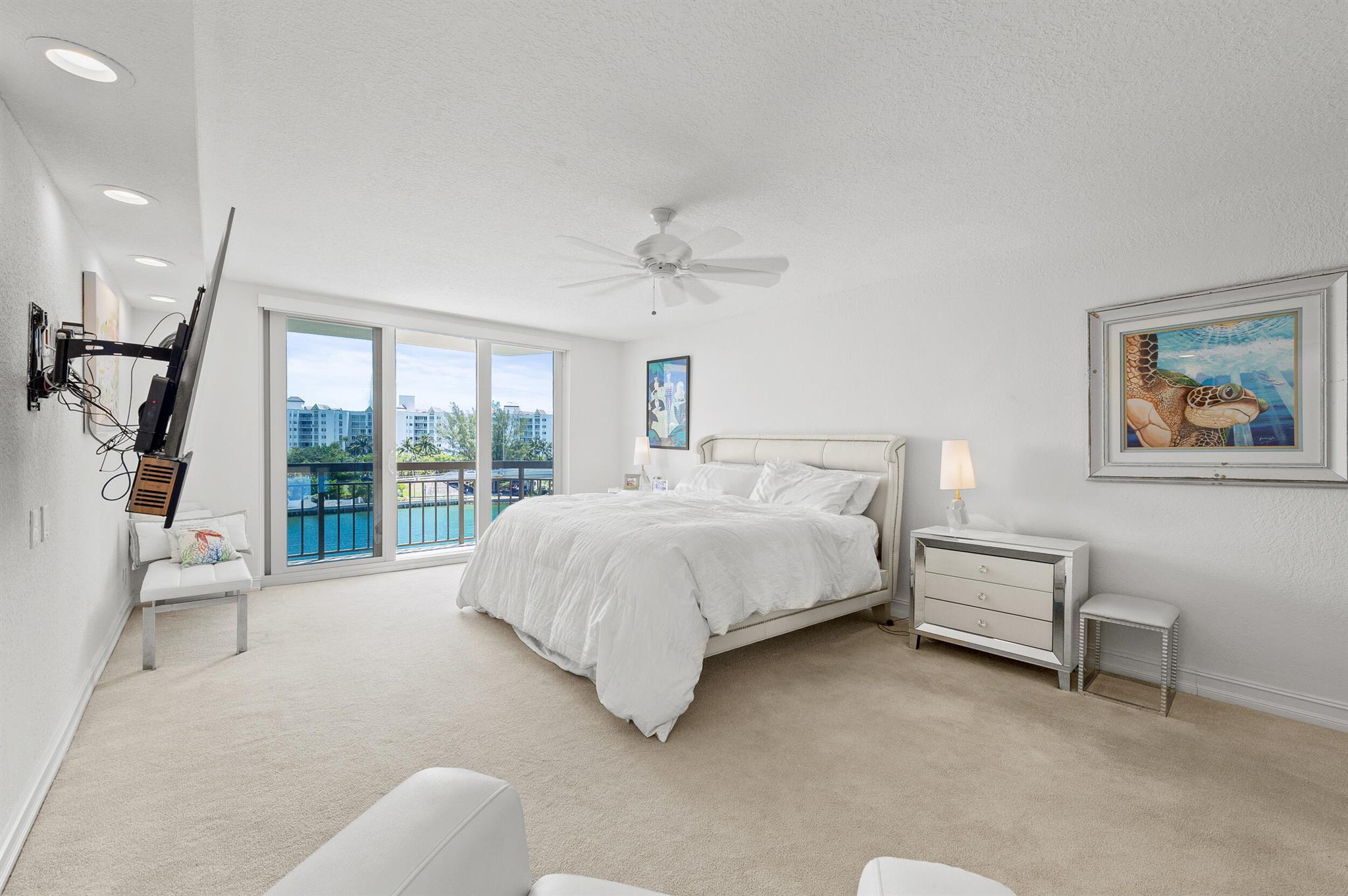 CARLTON CONDO - Residential Lease