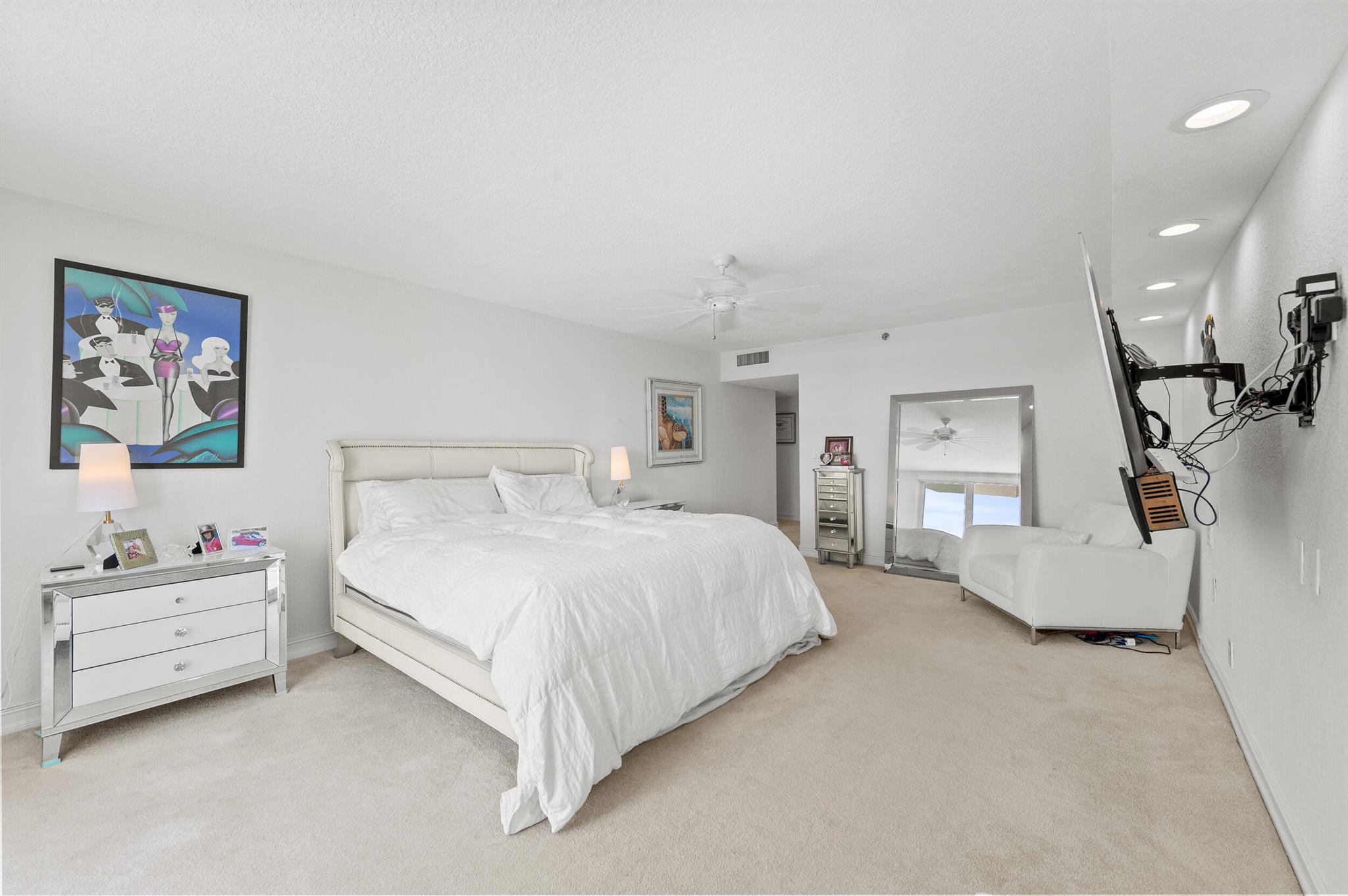 CARLTON CONDO - Residential Lease