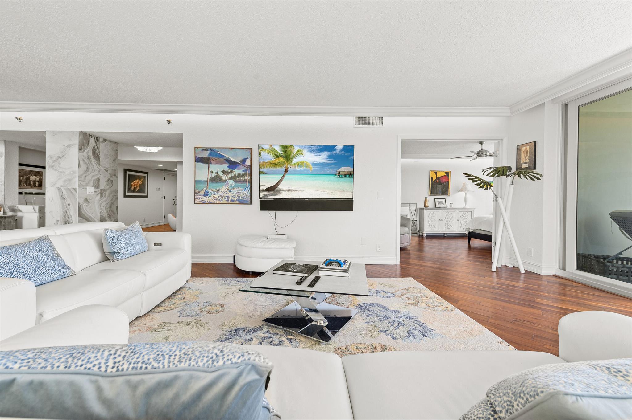 CARLTON CONDO - Residential Lease